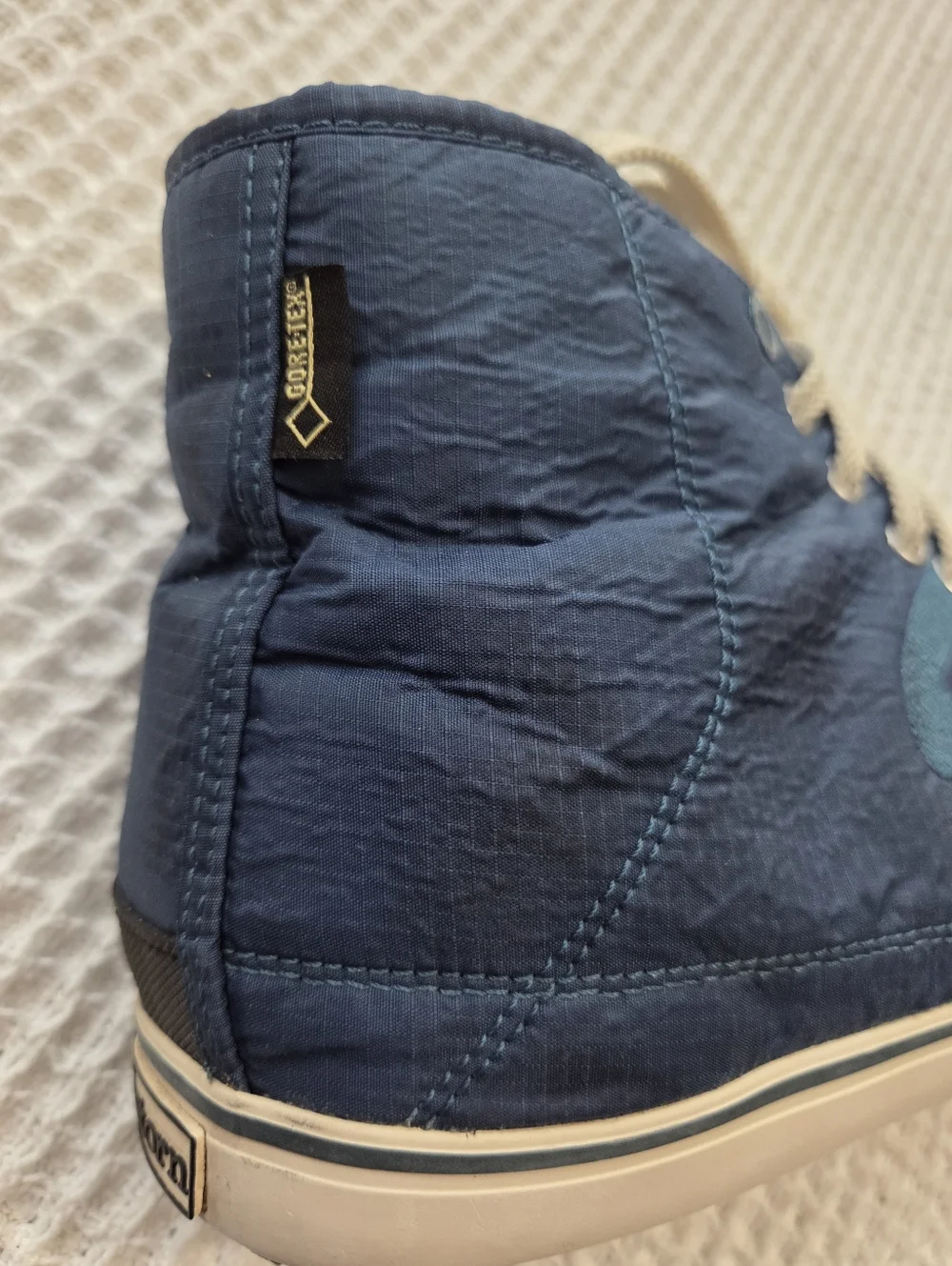 Tretorn High Top Shoes Size 10